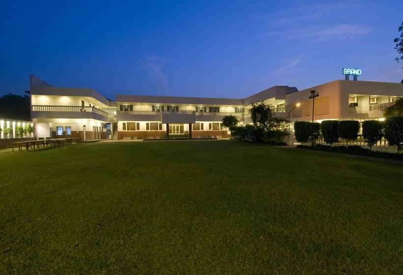 Grand Hotel Agra