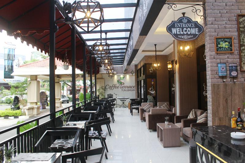 هتل Grand Inna Tunjungan