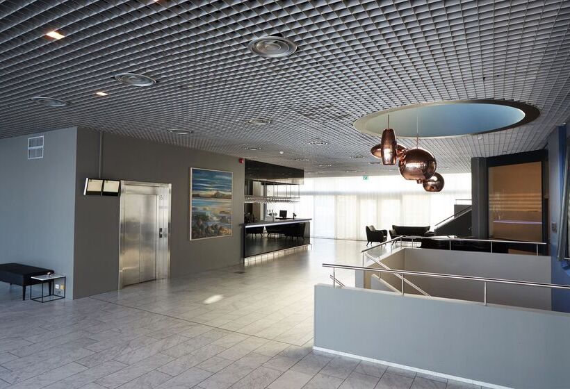 هتل Hótel Reykjavík Grand