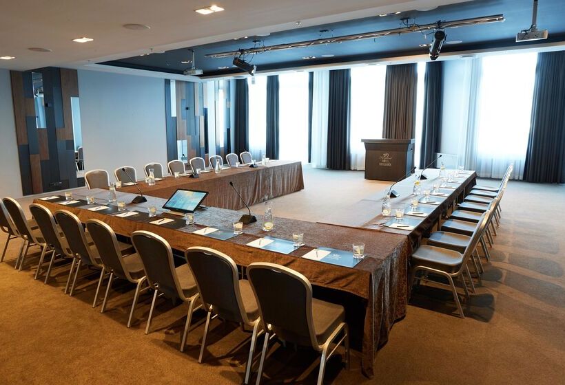 هتل Hótel Reykjavík Grand