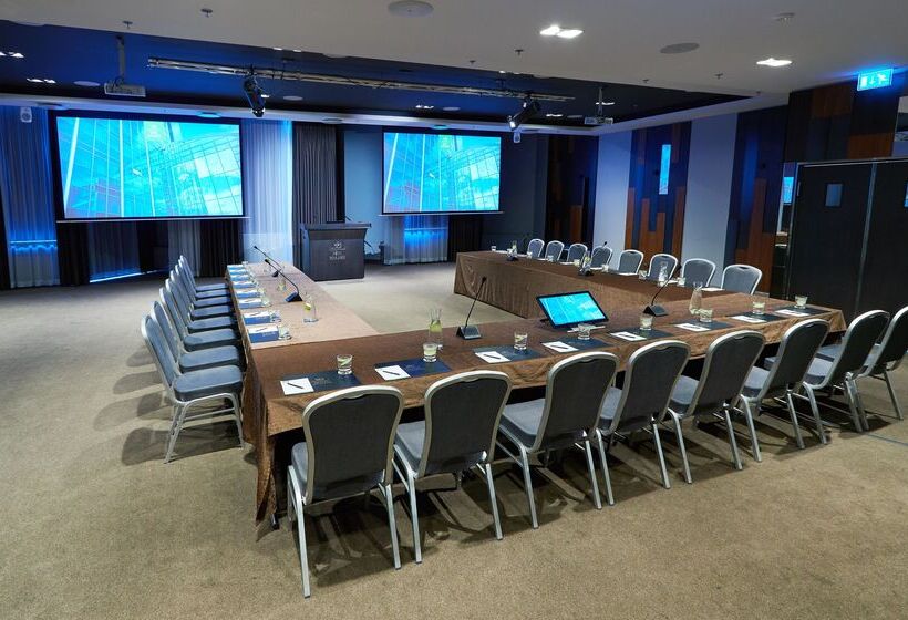 هتل Hótel Reykjavík Grand