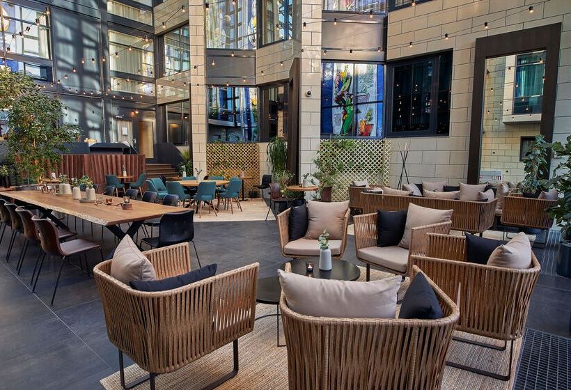 هتل Hótel Reykjavík Grand