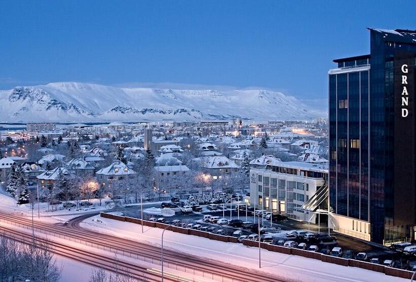 هتل Hótel Reykjavík Grand