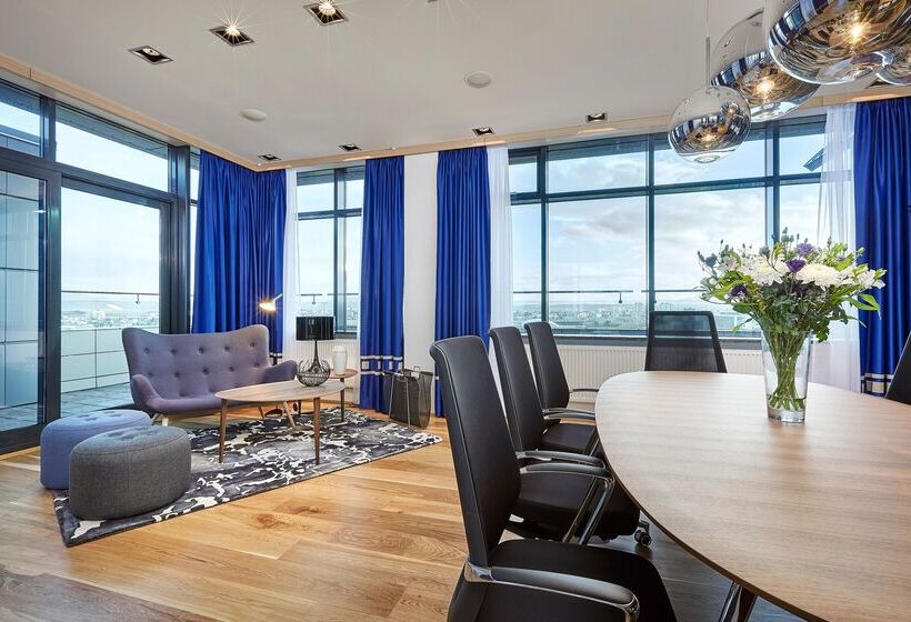 هتل Hótel Reykjavík Grand