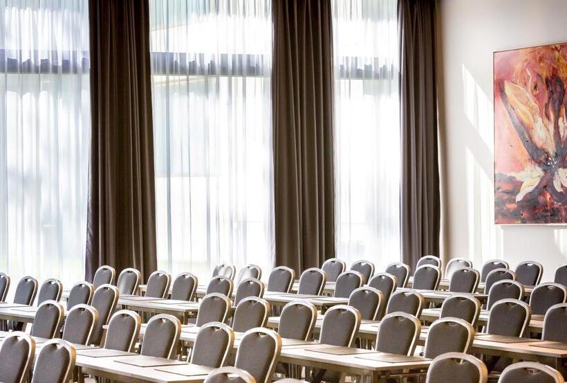 هتل Hótel Reykjavík Grand