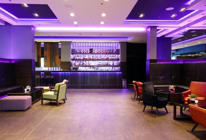 هتل Hótel Reykjavík Grand