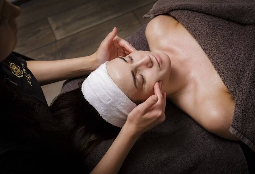 هتل Hótel Reykjavík Grand