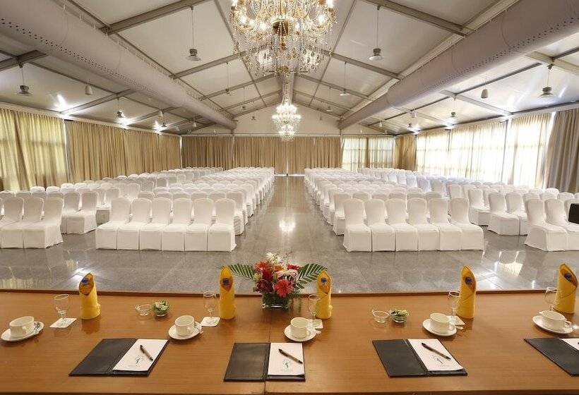 Отель Greenpark Visakhapatnam