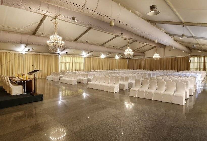 Отель Greenpark Visakhapatnam