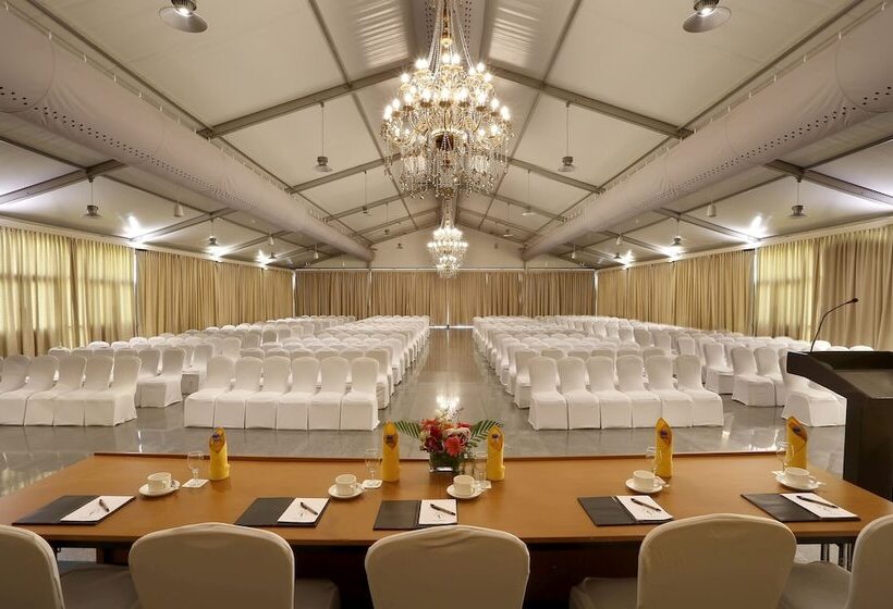 Отель Greenpark Visakhapatnam