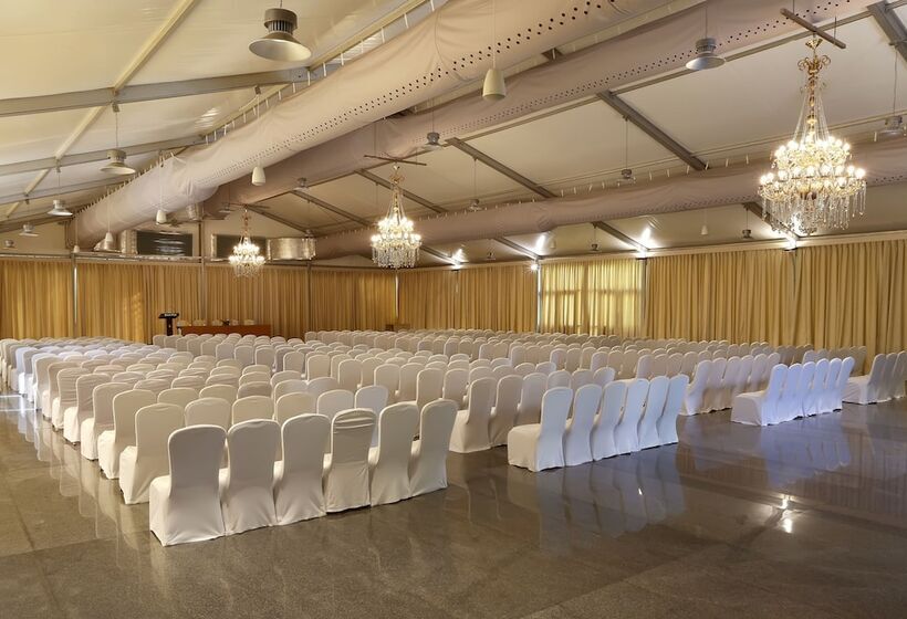 Отель Greenpark Visakhapatnam