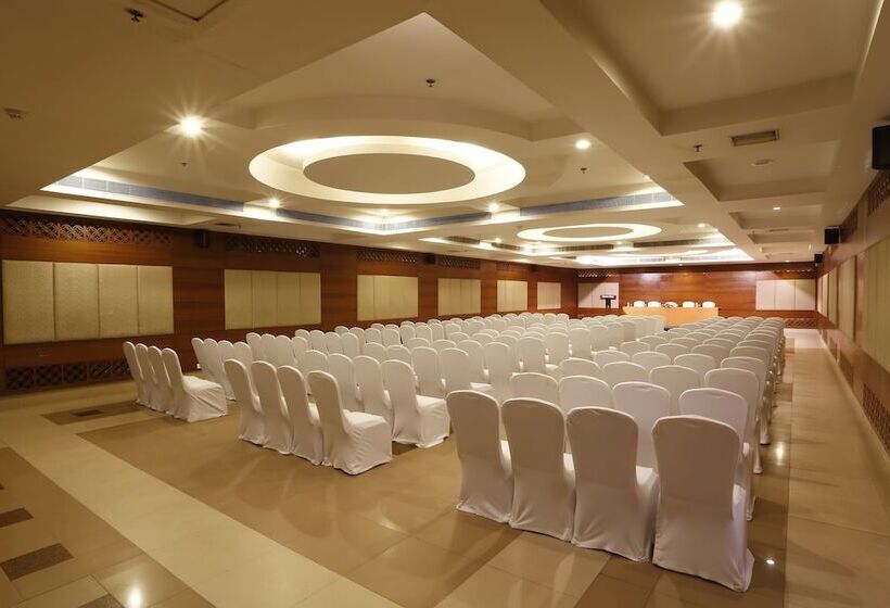 Отель Greenpark Visakhapatnam