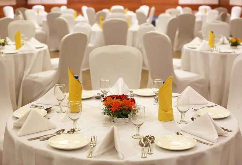 Отель Greenpark Visakhapatnam