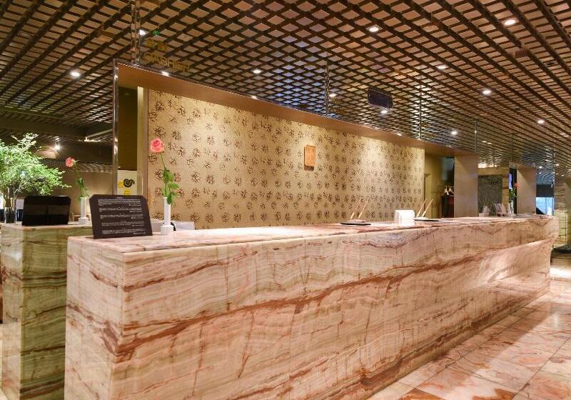 فندق Gunma Royal