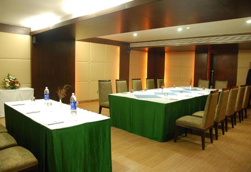 בית מלון כפרי The Ashhok Hassan