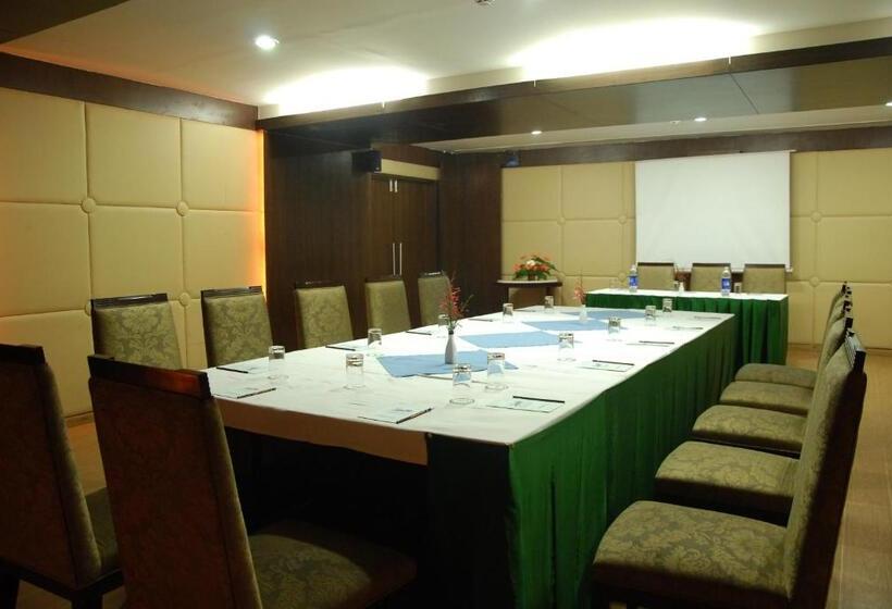 فندق The Ashhok Hassan