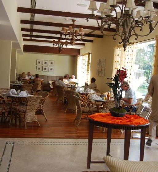 בית מלון כפרי The Ashhok Hassan