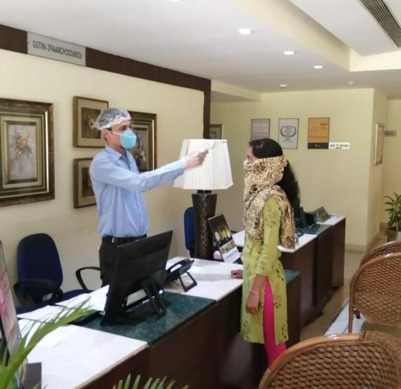 בית מלון כפרי The Ashhok Hassan