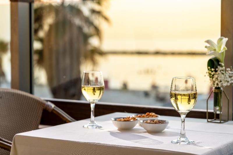 Отель Herods Tel Aviv By The Beach