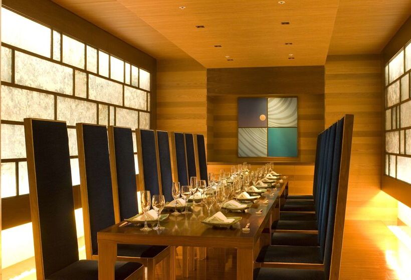 בית מלון כפרי Hilton Nagoya