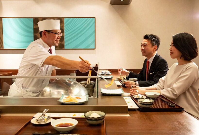 בית מלון כפרי Hilton Nagoya