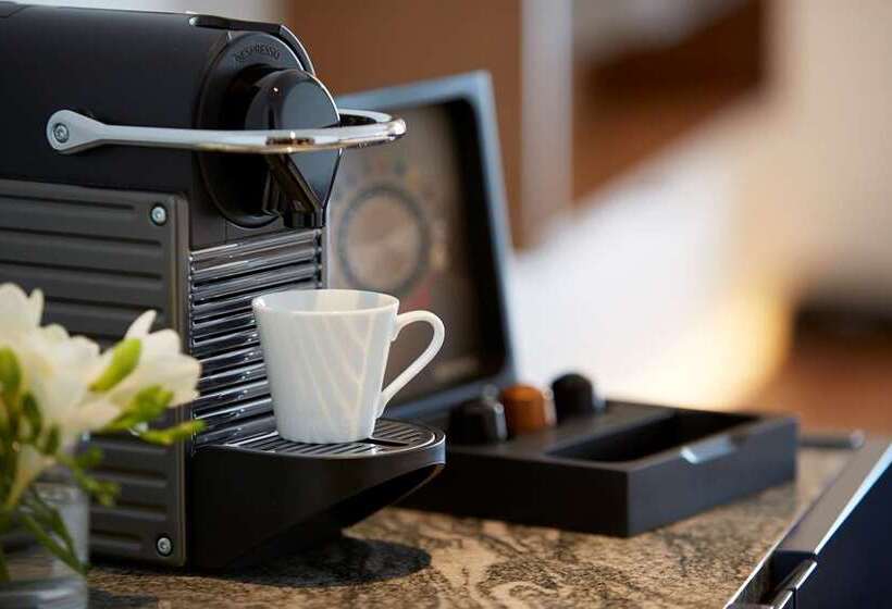 בית מלון כפרי Hilton Nagoya