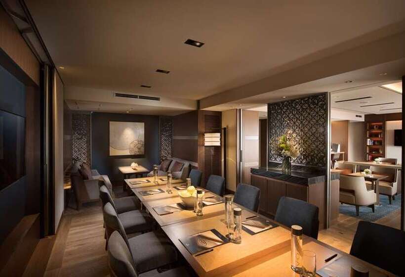 בית מלון כפרי Hilton Nagoya