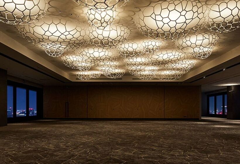 فندق Hilton Osaka