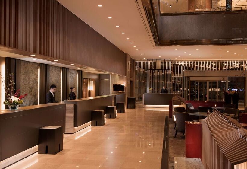 فندق Hilton Osaka