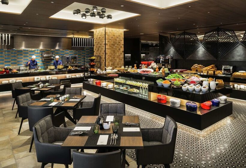 فندق Hilton Osaka