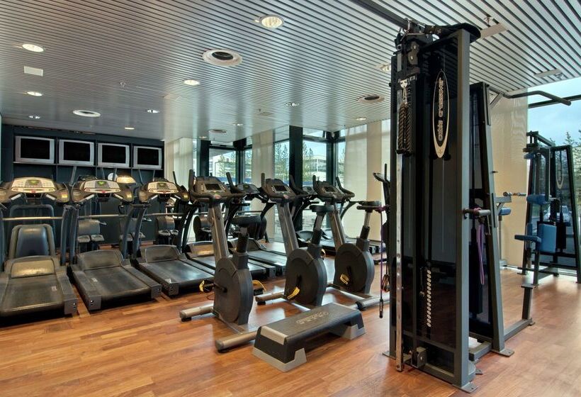 هتل Hilton Reykjavik Nordica