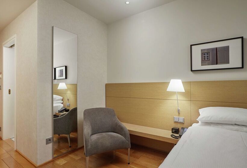 هتل Hilton Reykjavik Nordica