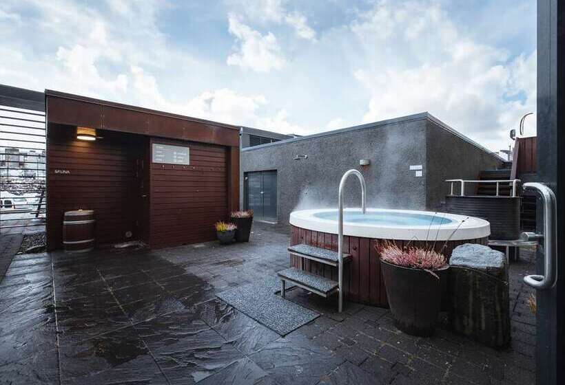 هتل Hilton Reykjavik Nordica