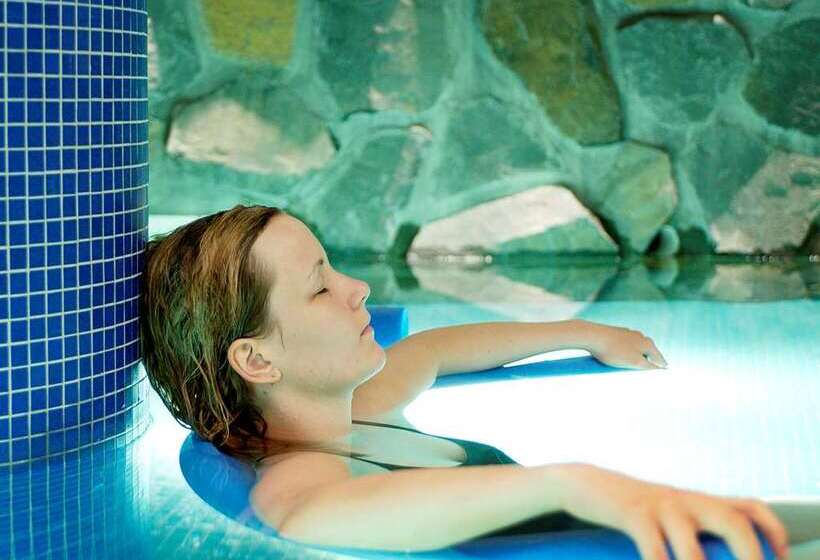 هتل Hilton Reykjavik Nordica