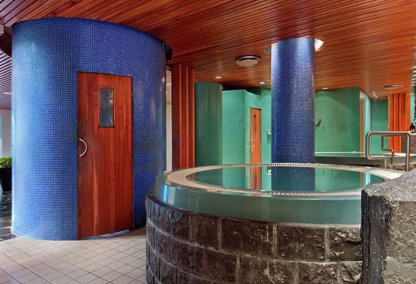 هتل Hilton Reykjavik Nordica
