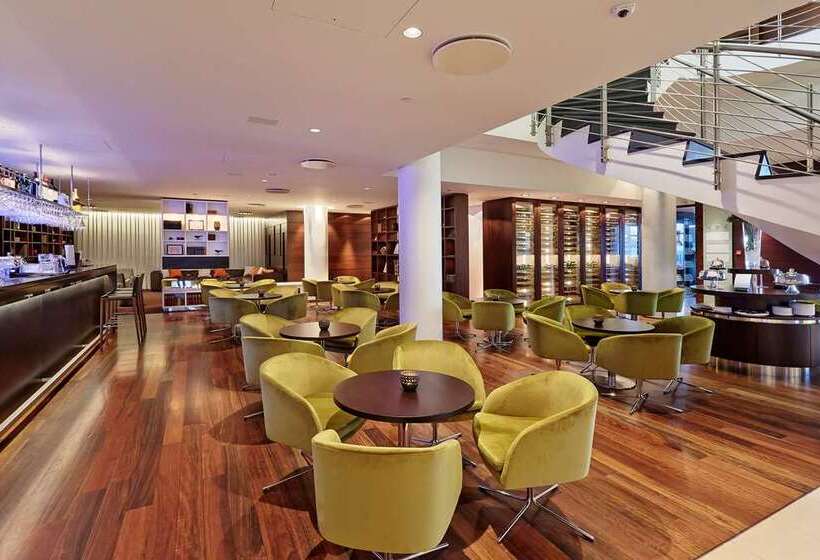 هتل Hilton Reykjavik Nordica