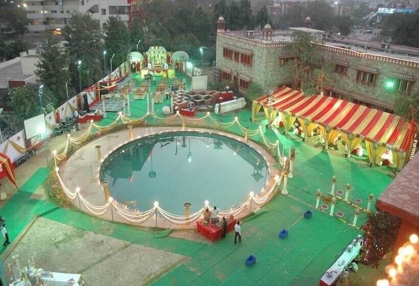 Отель Jaipur Ashok