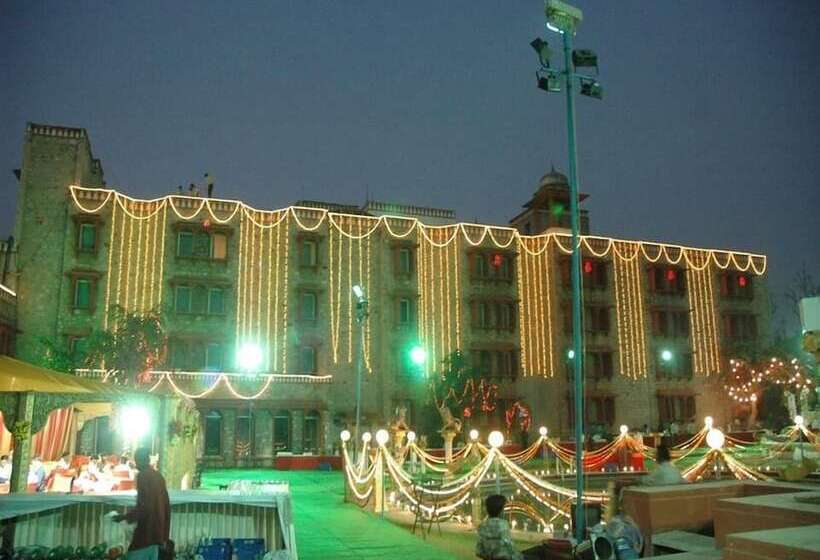 Отель Jaipur Ashok