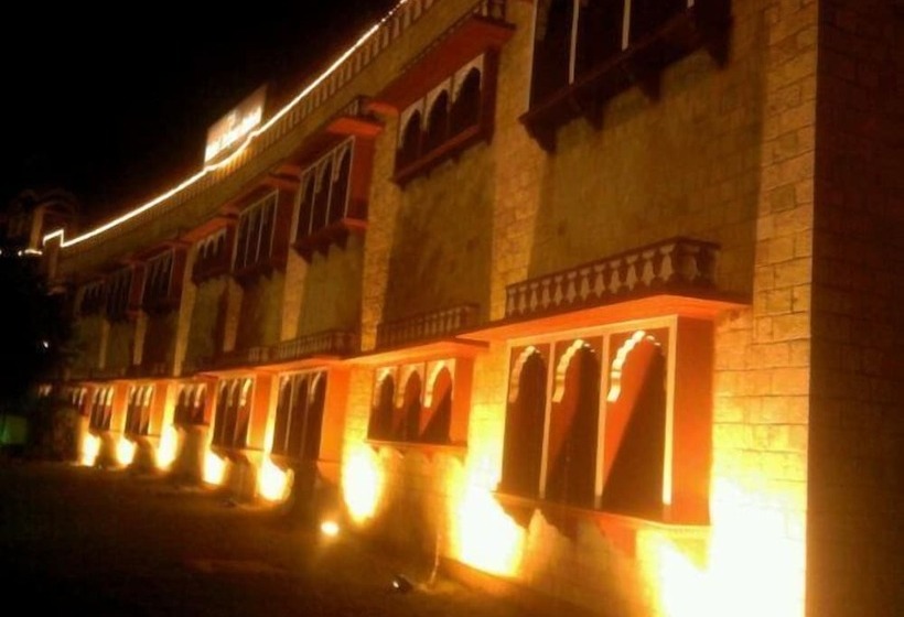 Отель Jaipur Ashok