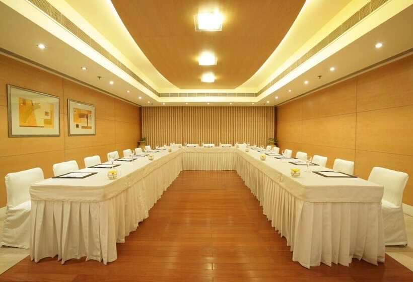 Отель Jaypee Siddharth