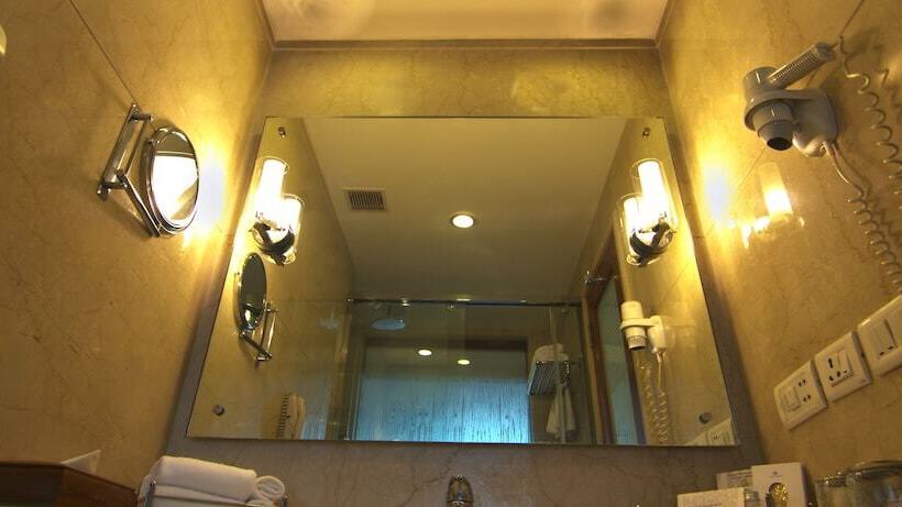 Отель Jaypee Siddharth