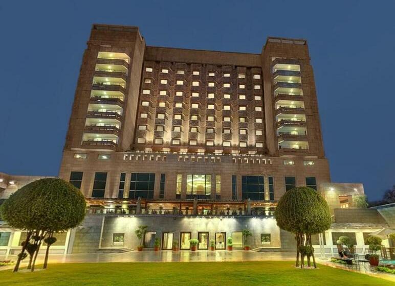 فندق Jaypee Vasant Continental