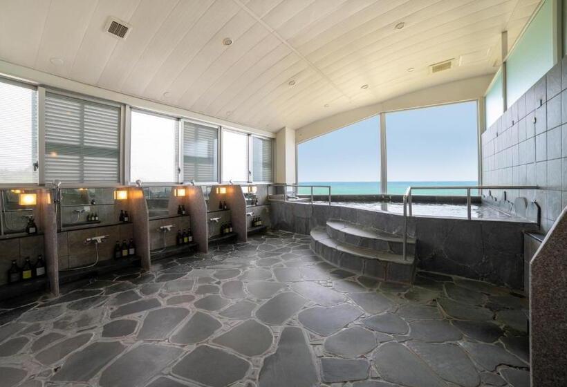 בית מלון כפרי En Resort Kumejima Eef Beach