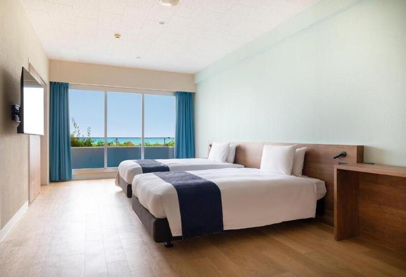 בית מלון כפרי En Resort Kumejima Eef Beach