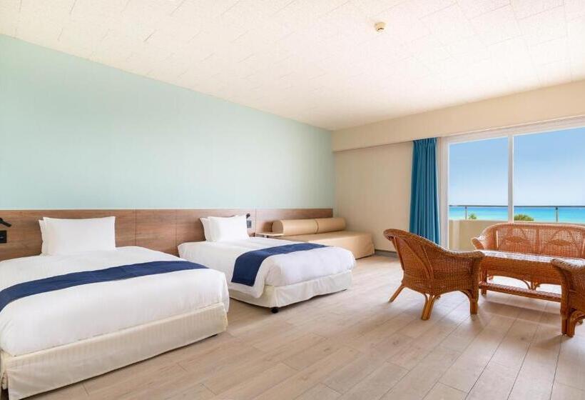 בית מלון כפרי En Resort Kumejima Eef Beach