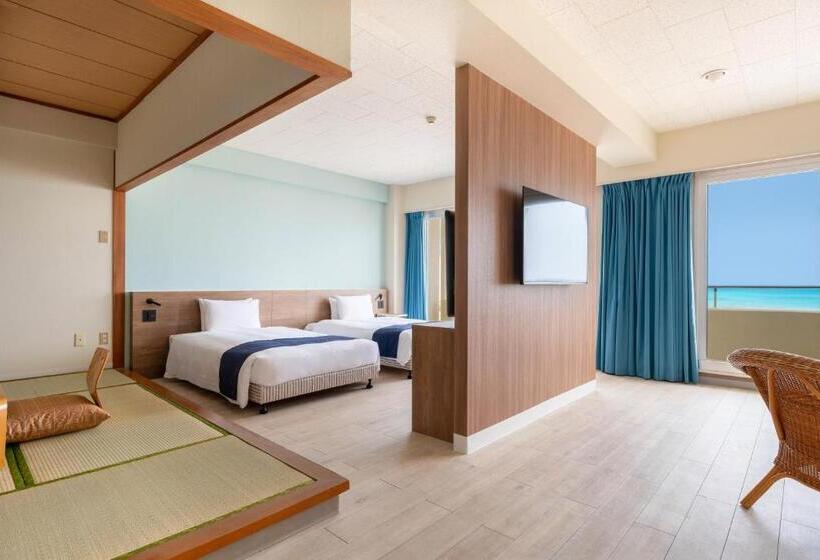 בית מלון כפרי En Resort Kumejima Eef Beach