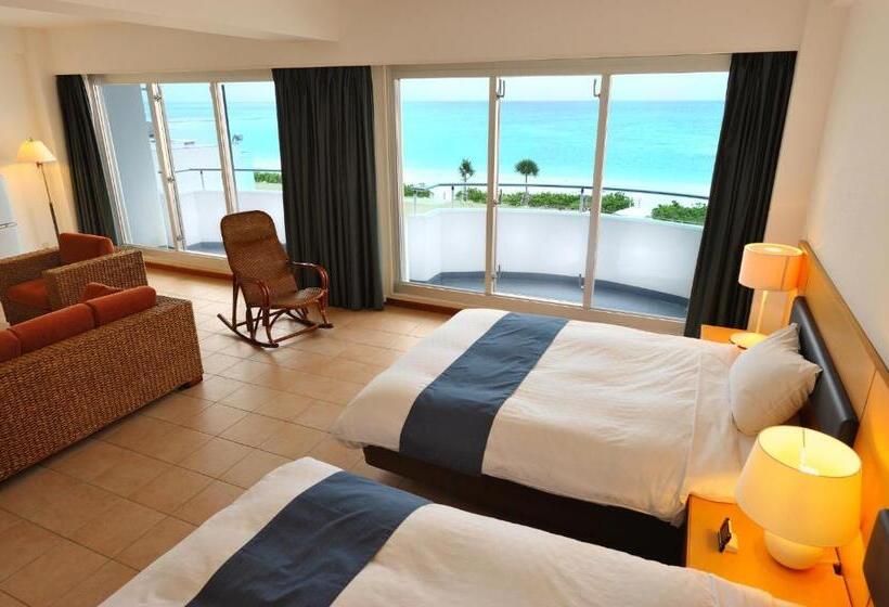 בית מלון כפרי En Resort Kumejima Eef Beach