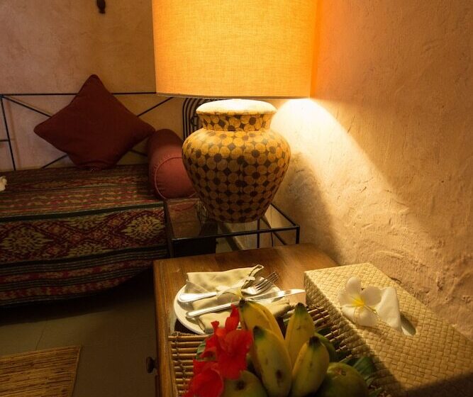 בית מלון כפרי La Taverna Suites