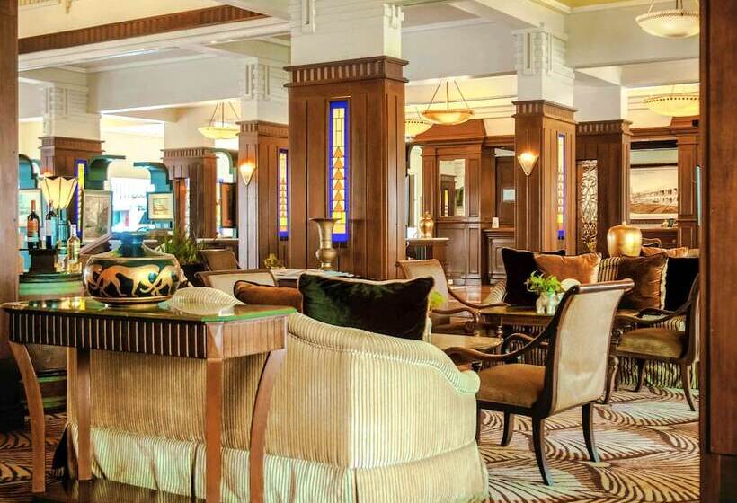 ホテル Majapahit Surabaya Mgallery