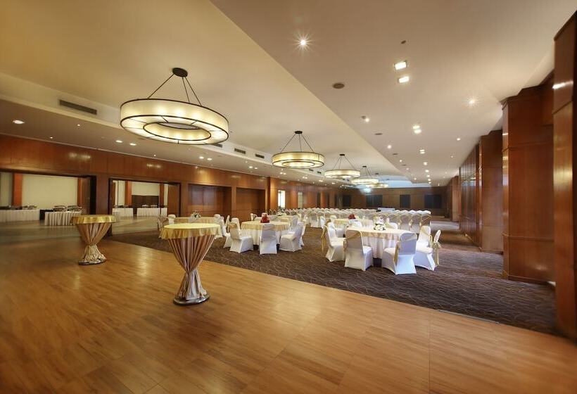 בית מלון כפרי Maurya